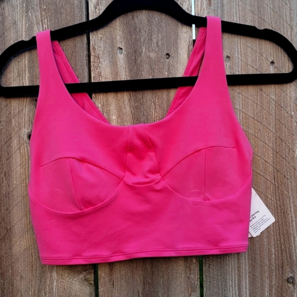 Lululemon size 6